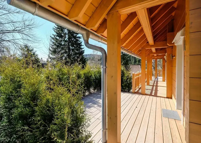 Bergwaldlodge Einklang Semesterbostad